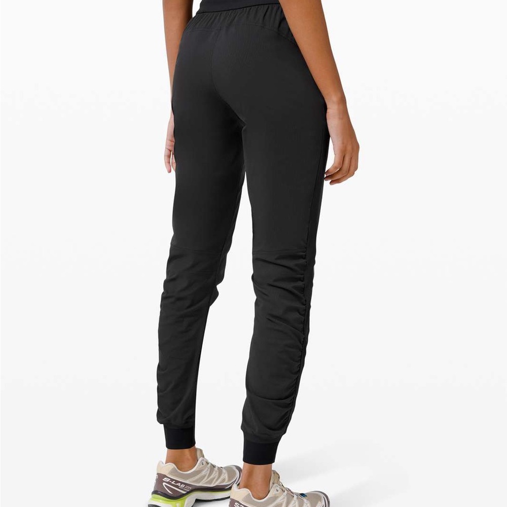 NWT Lululemon Beyond the Studio Jogger Black - Picture 11 of 13